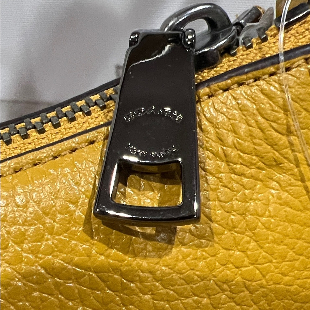 Coach Chelsea NWT Leather Shoulder Bag - Picture 5 of 12